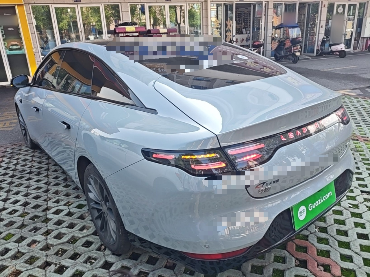 Leapmotor C01 2024 EV 625 Exclusive photo 4