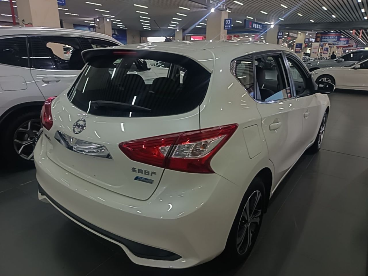 Tiida 2016 1.6L CVT photo 4