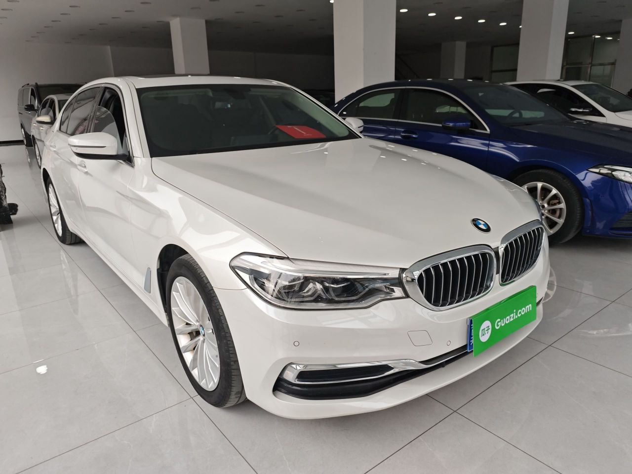 5 Series 2020 530Li Leading Luxury photo 3