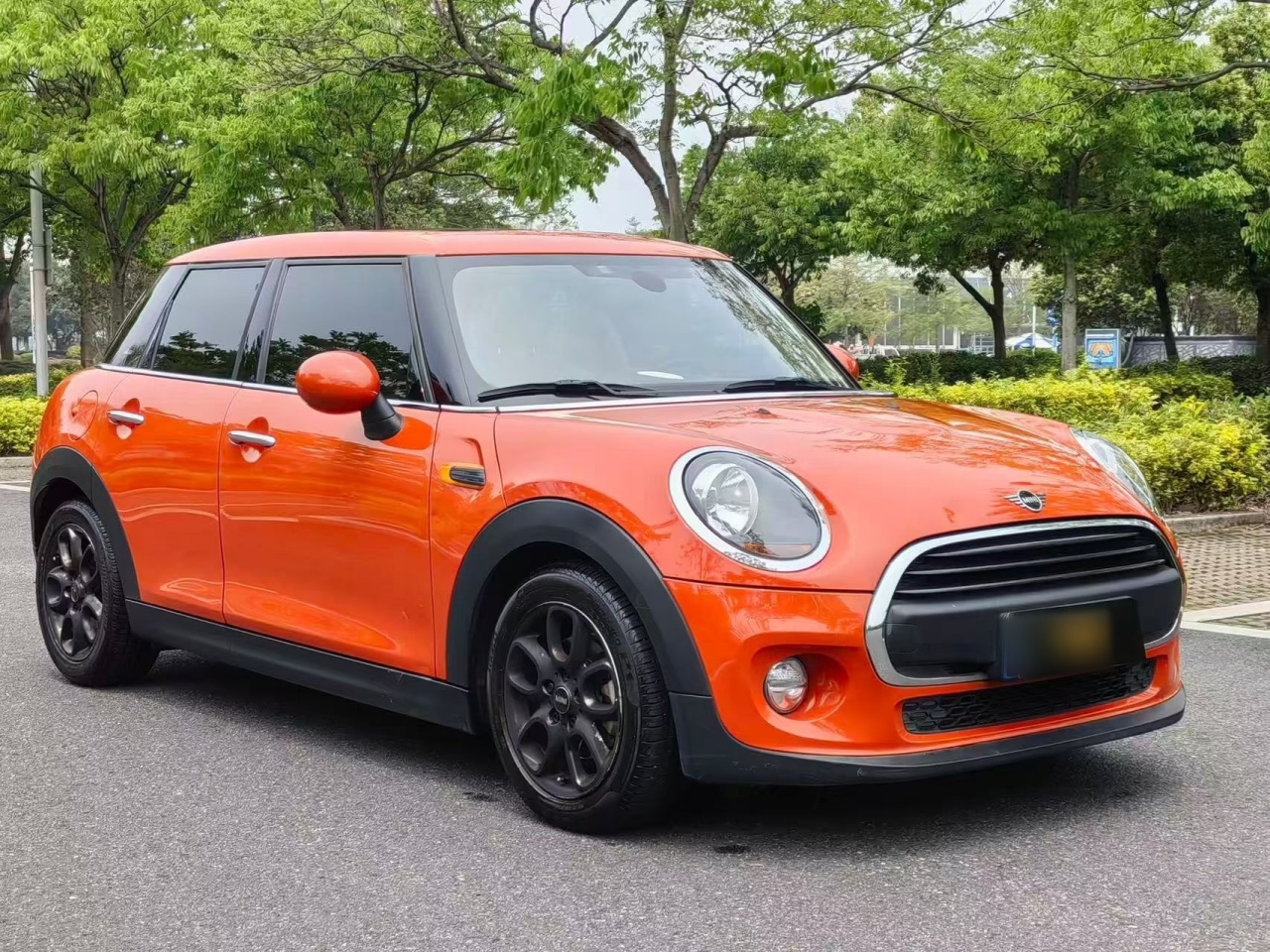 2018 1.5T ONE 5-Door photo 4