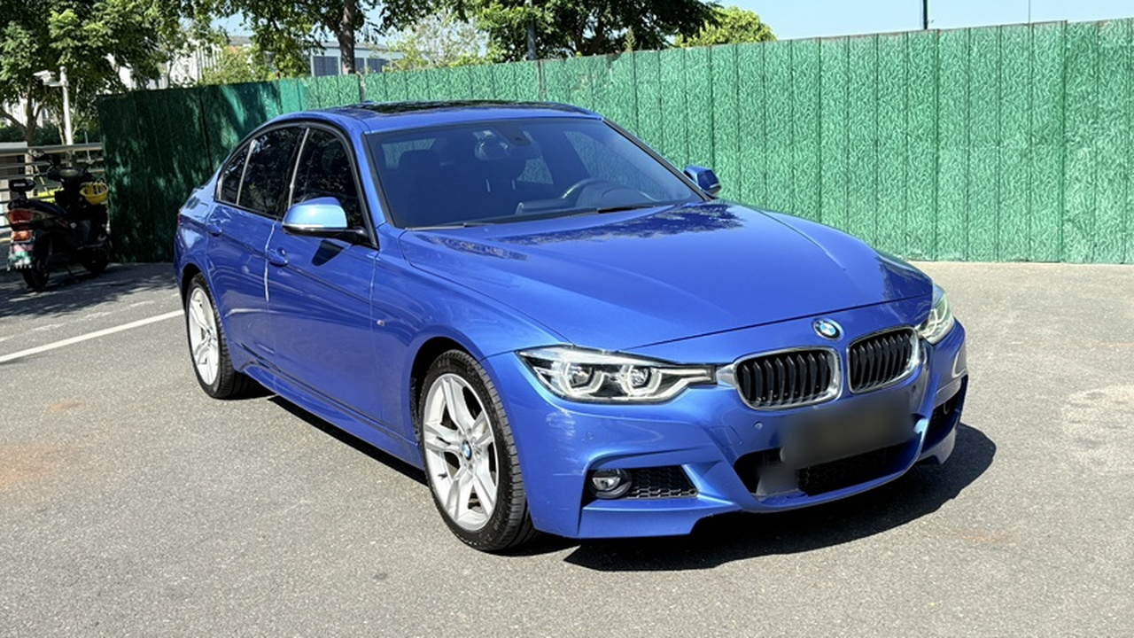 3 Series 2018 320i M Sport Package photo 4