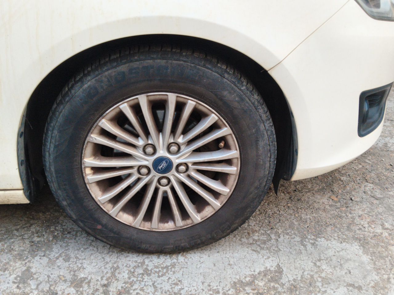 Escort 2015 1.5L MT Comfort photo 5