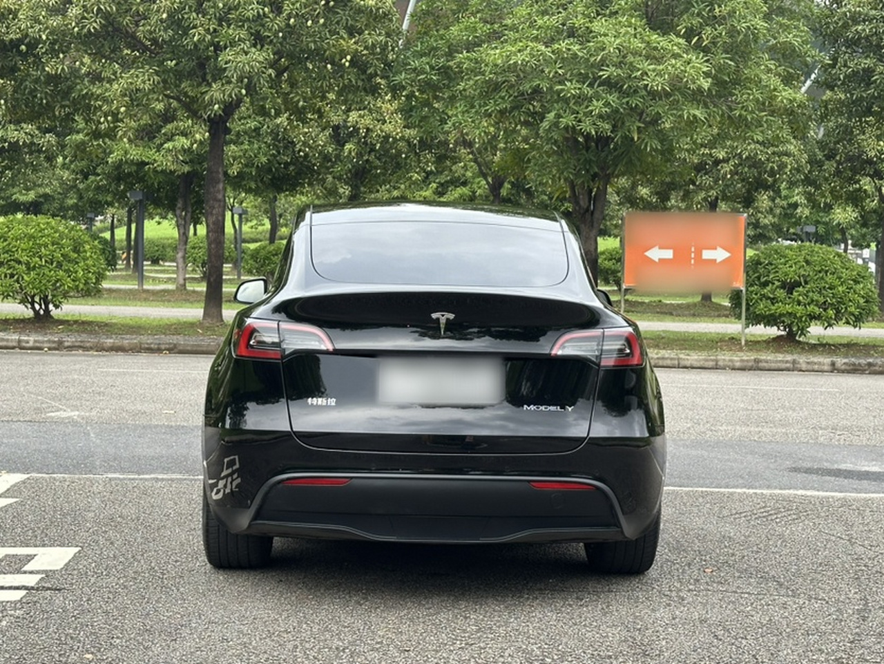 Model Y 2022 Facelift RWD photo 3