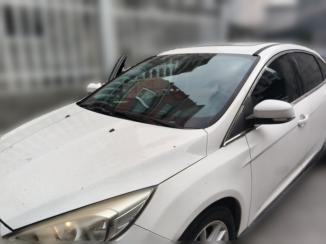 Focus 2015 Sedan 1.6L AT