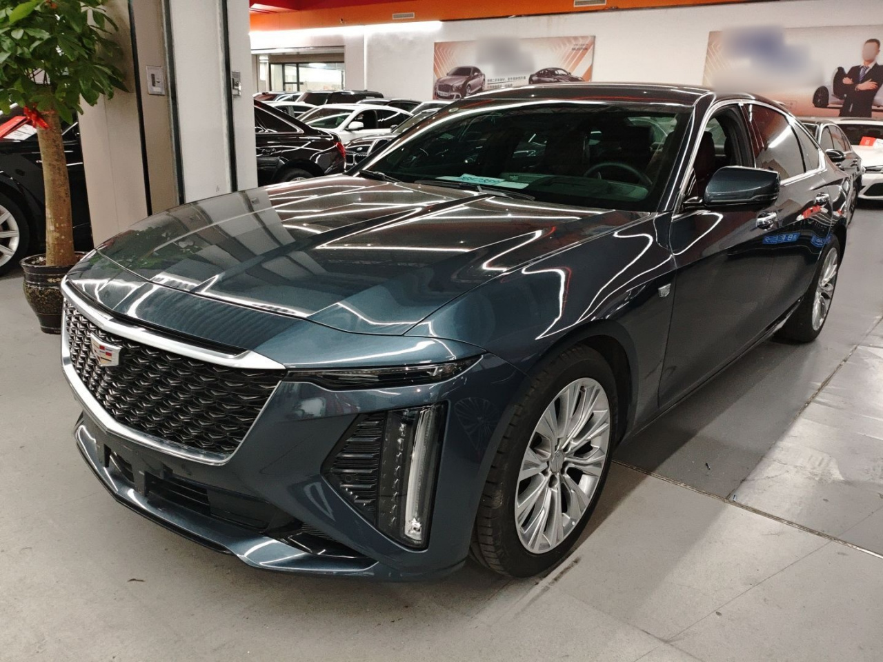 CT6 2023 28T Platinum