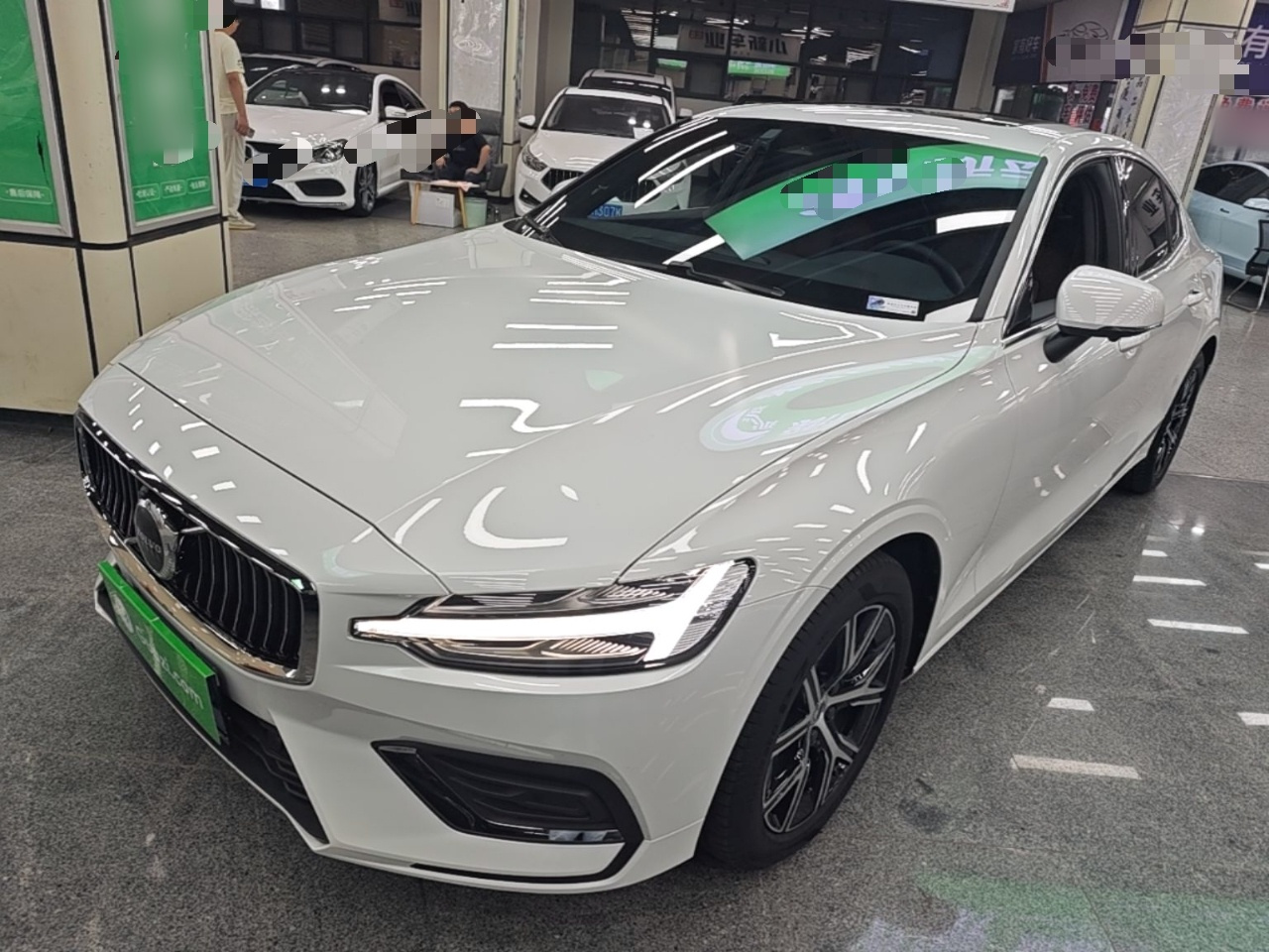 S60 2026 B4 Luxury