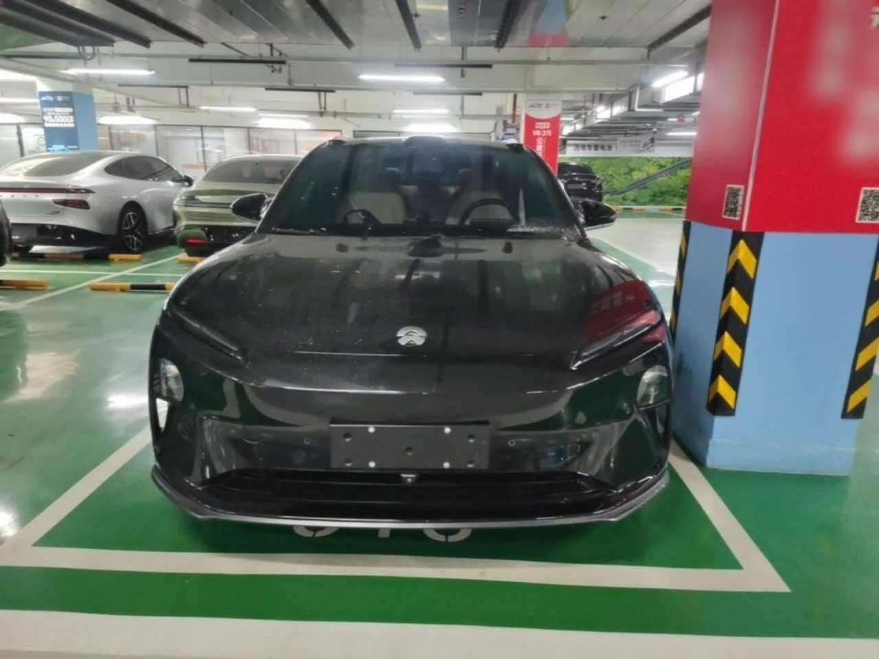 ET5T 2024 75kWh Touring photo 2