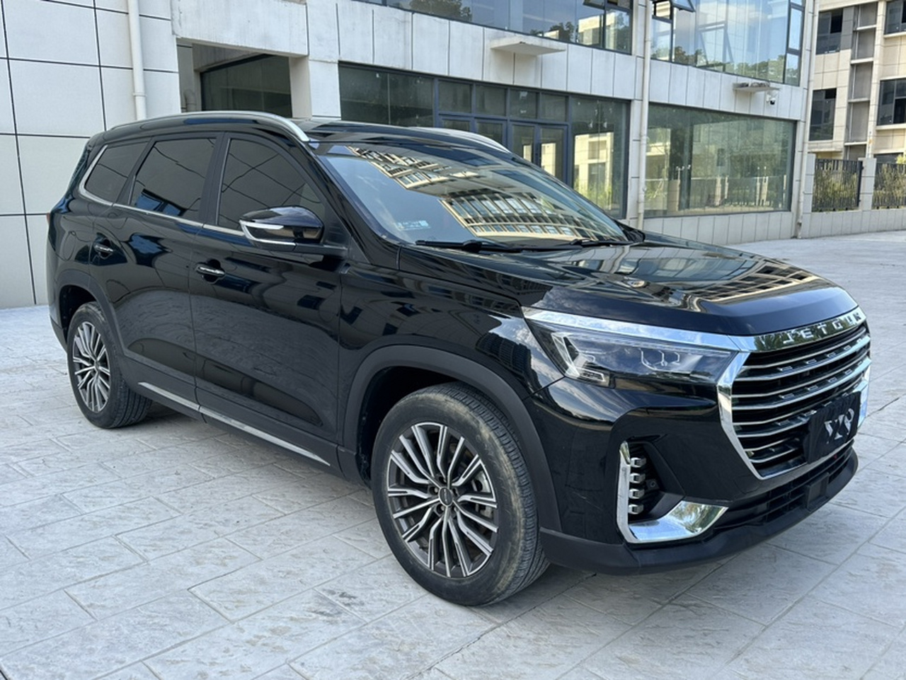 X90 PLUS 2023 Facelift 1.6TD DCT 7-Seater photo 4