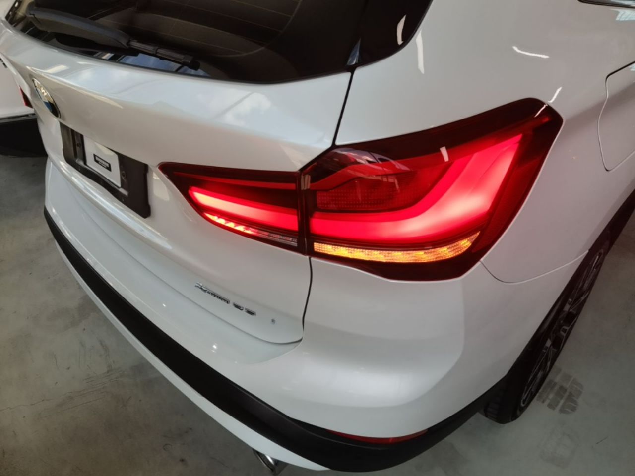 X1 2022 Facelift xDrive25Li Exclusive photo 2