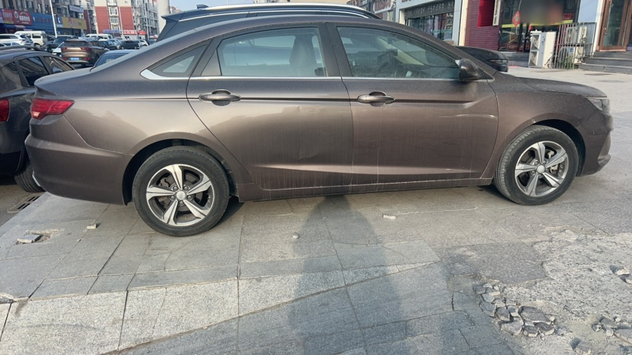 Emgrand GL 2017 1.8L DCT Elite photo 3