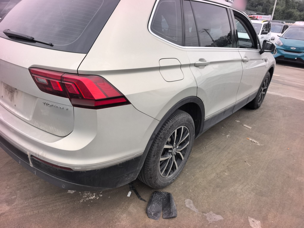 Tiguan L 2017 330TSI AT RWD Luxury photo 3