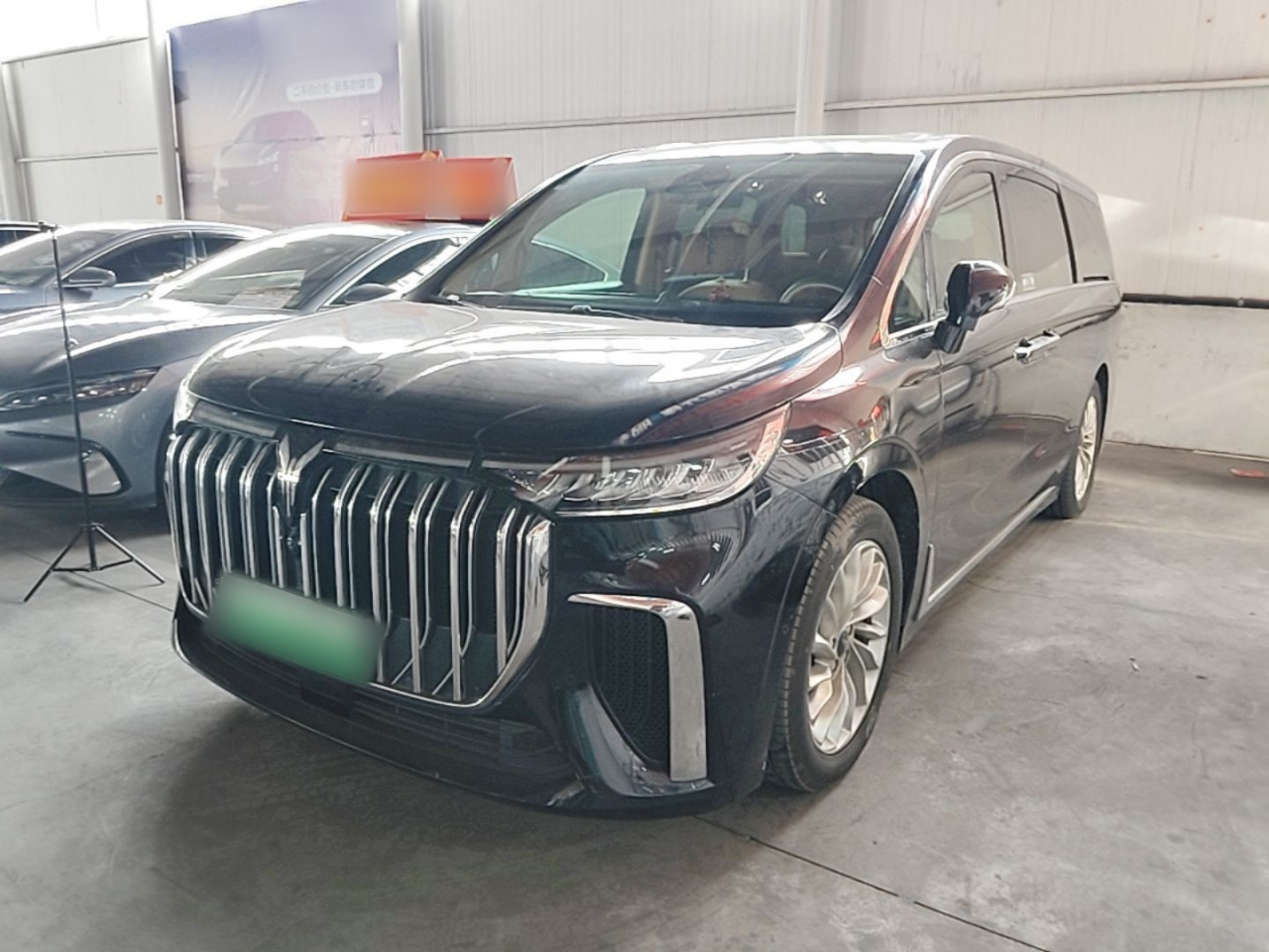 Voyah Dreamer 2024 PHEV Extended Range Premium