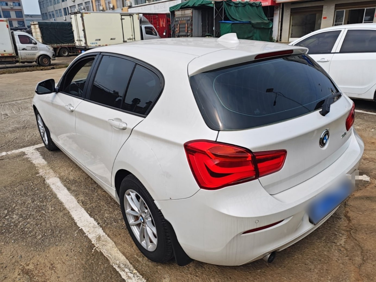 1 Series Imported 2016 118i Leading photo 4