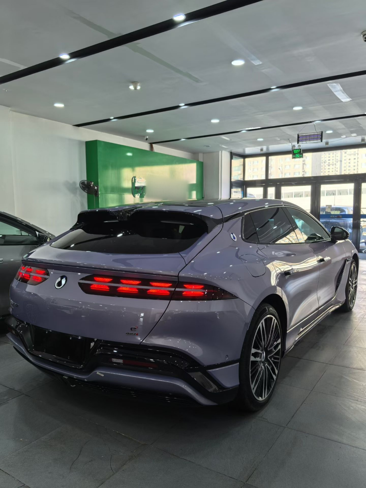 Z9GT 2026 Flagship photo 3