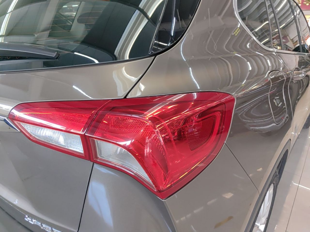 Envision 2019 28T AWD Elite China VI photo 2