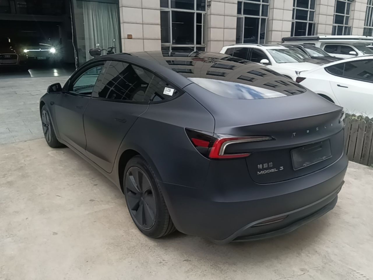 Model 3 2023 RWD photo 4