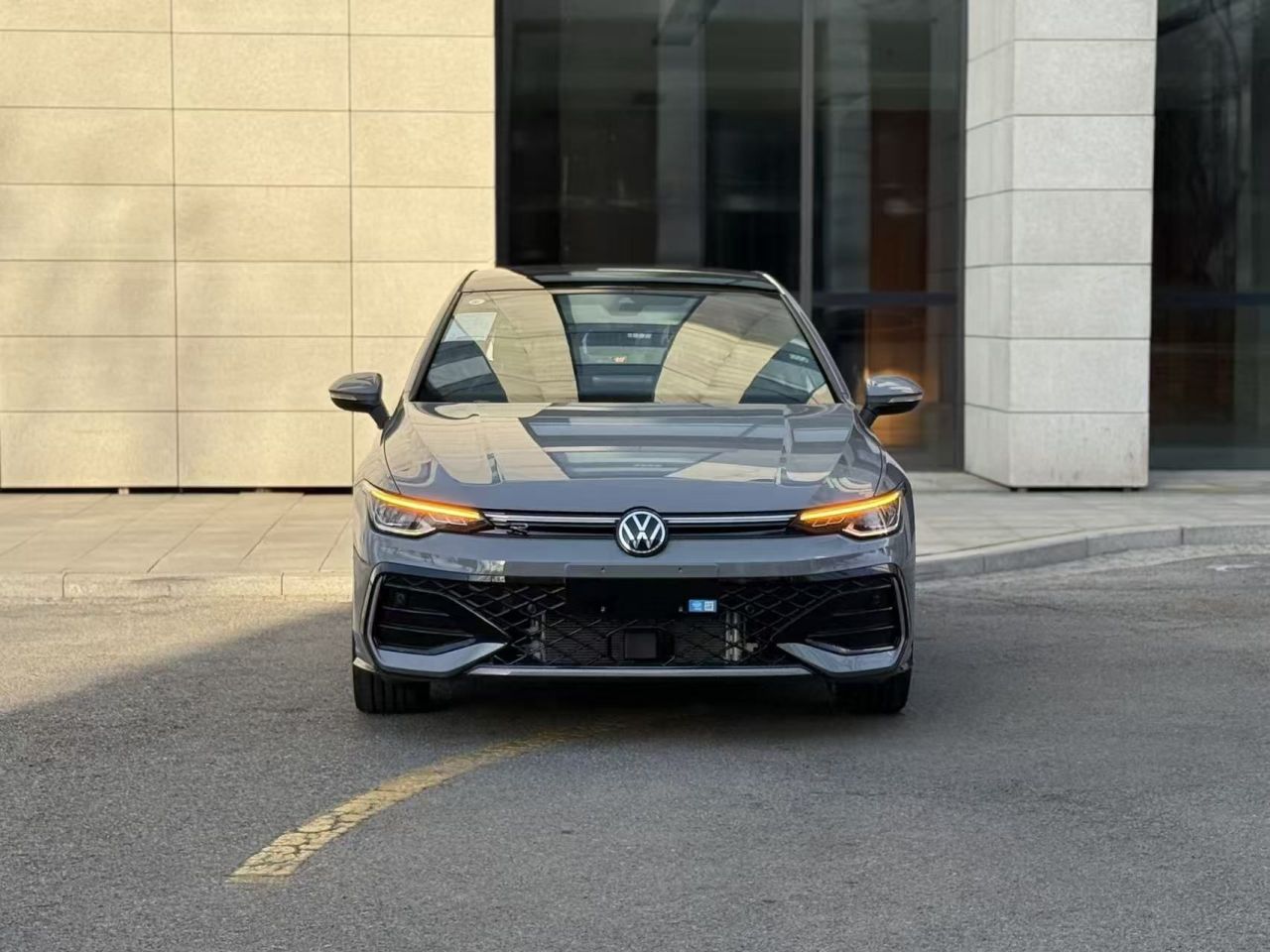 Golf 2025 300TSI R-Line photo 3