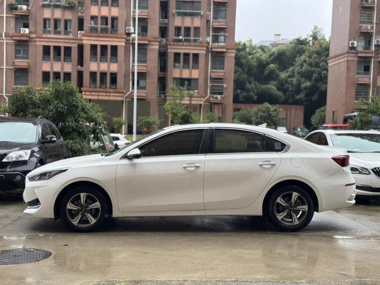K3 2019 1.5L CVT Smart photo 2
