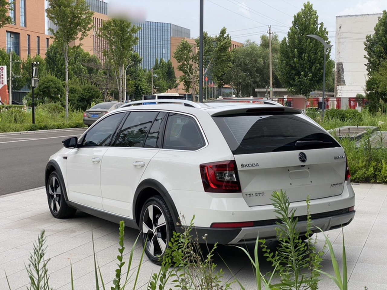 Octavia 2019 Wagon TSI280 DSG Luxury China VI photo 2