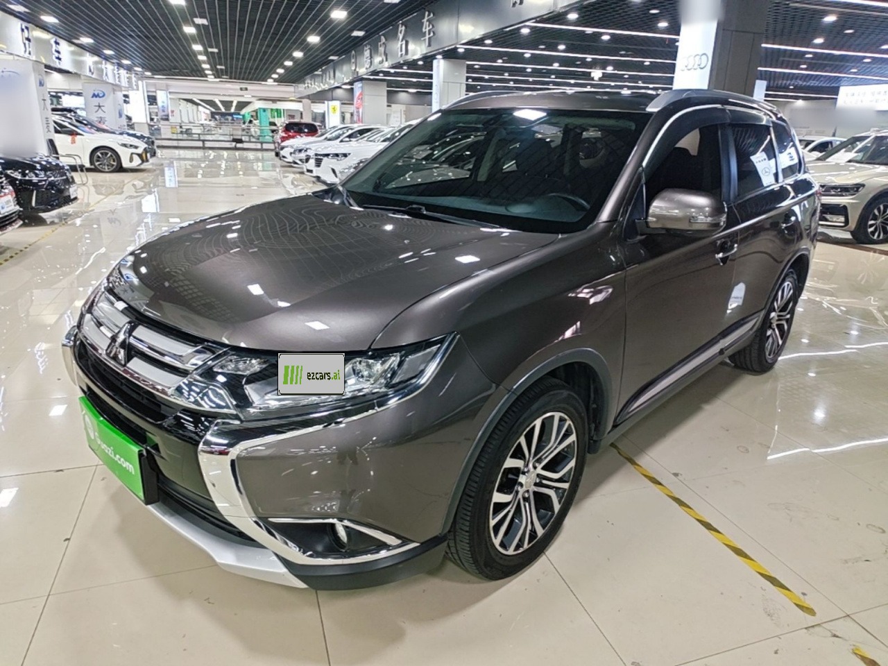 Outlander 2018 2.4L AWD Elite 5-Seater