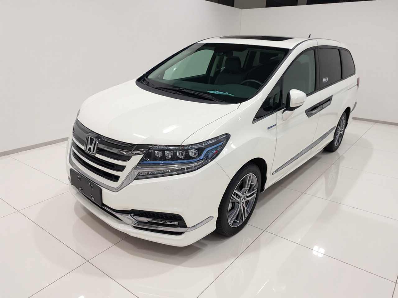 Elysion 2019 2.0L Hybrid Luxury