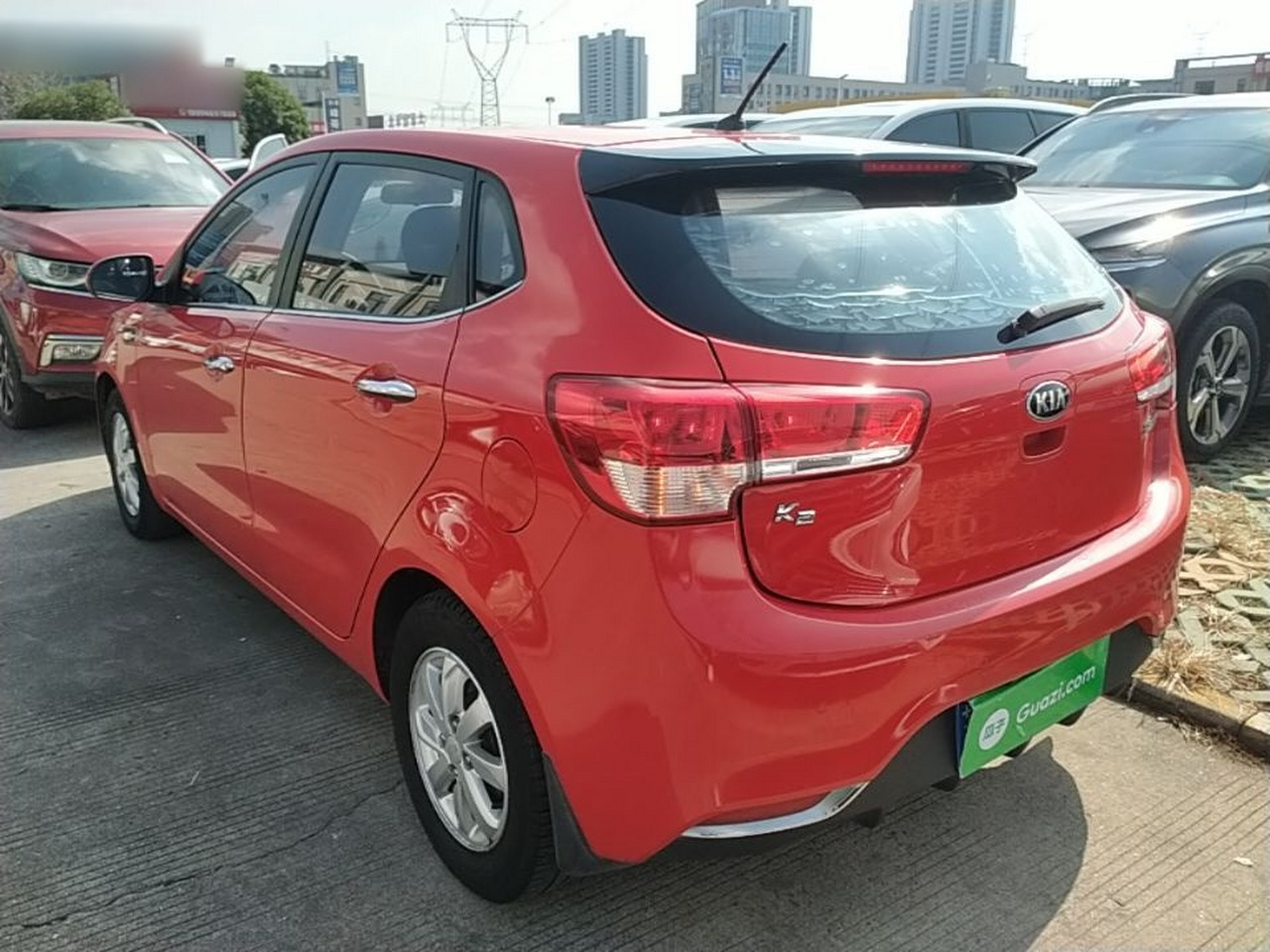 K2 2015 Hatchback 1.4L AT GLS photo 4