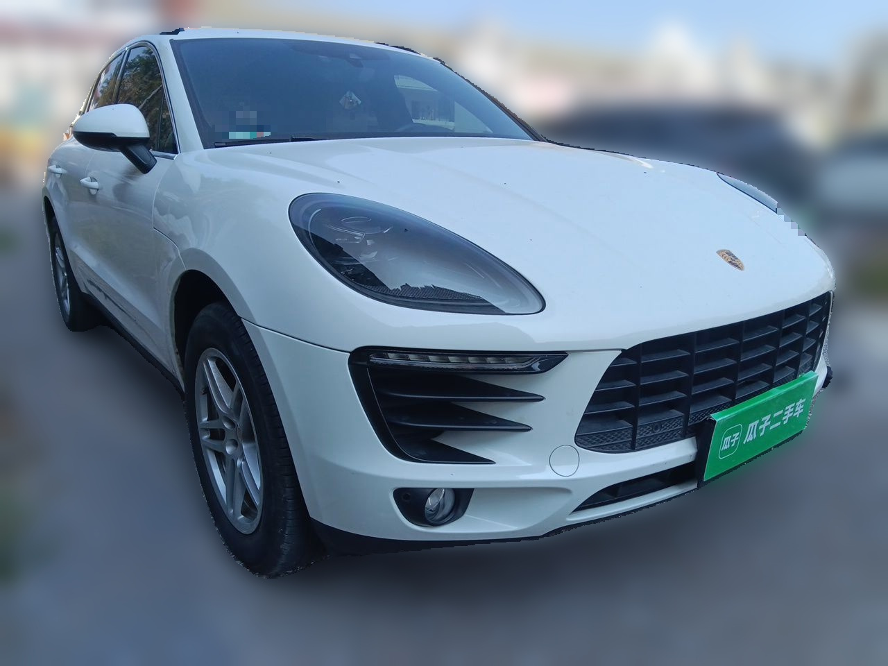 2017 Macan 2.0T photo 3