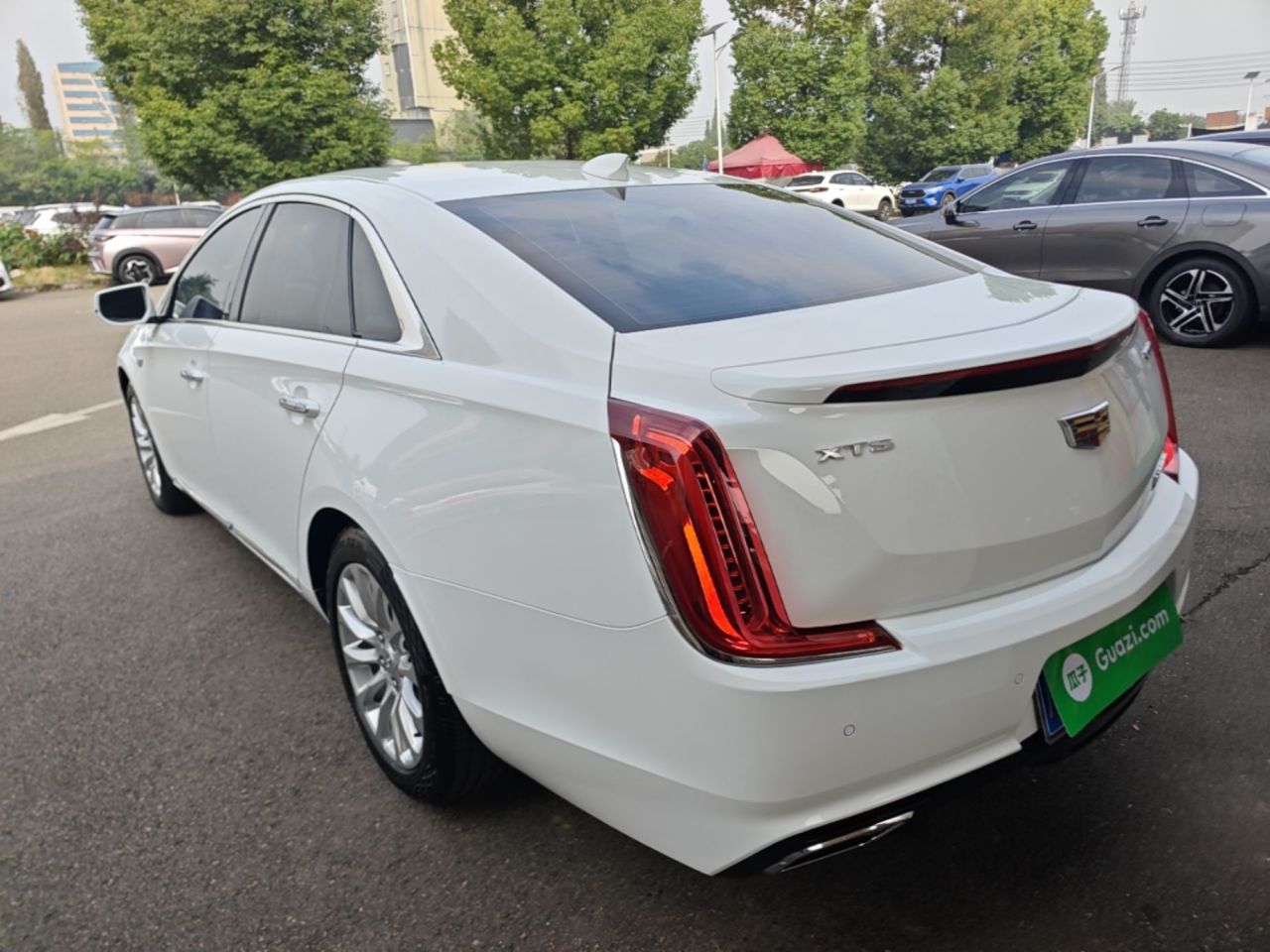 XTS 2018 28T Elite photo 4