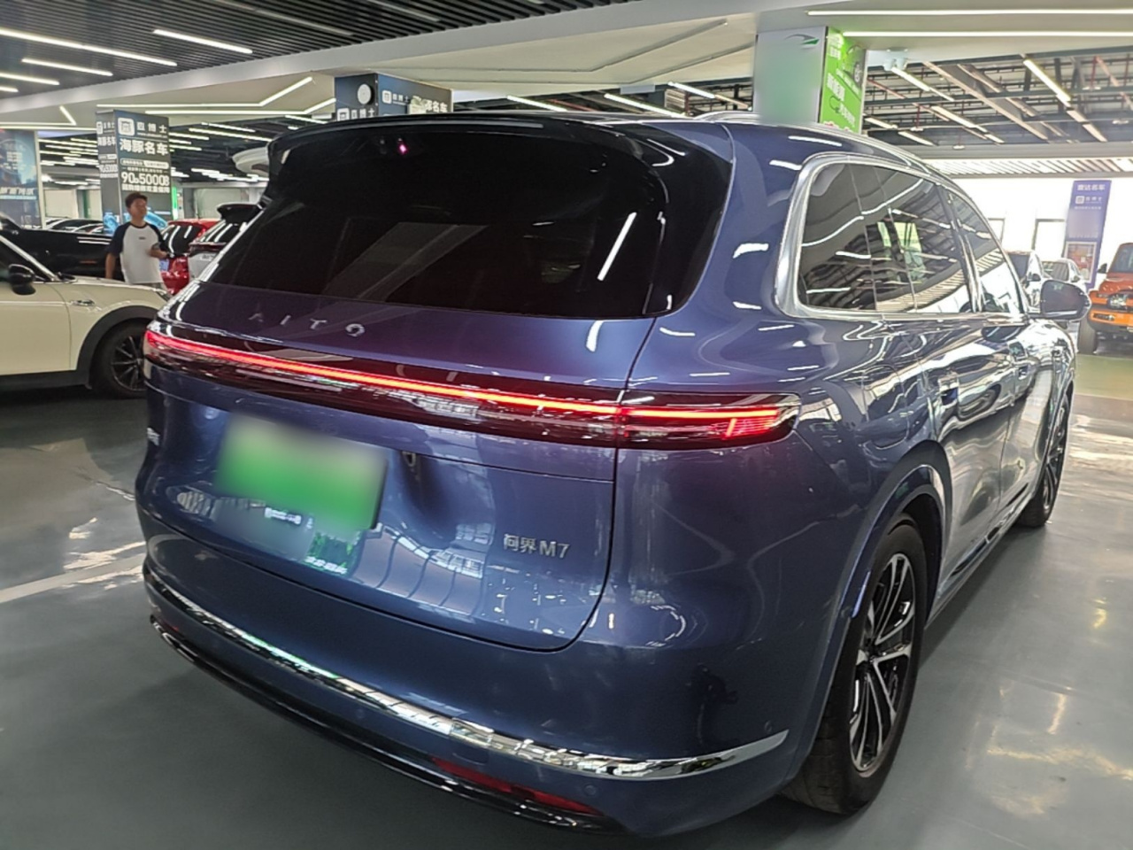 HIMA AITO M7 2026 EREV Ultra AWD 5-Seater 192-Line LiDAR photo 4