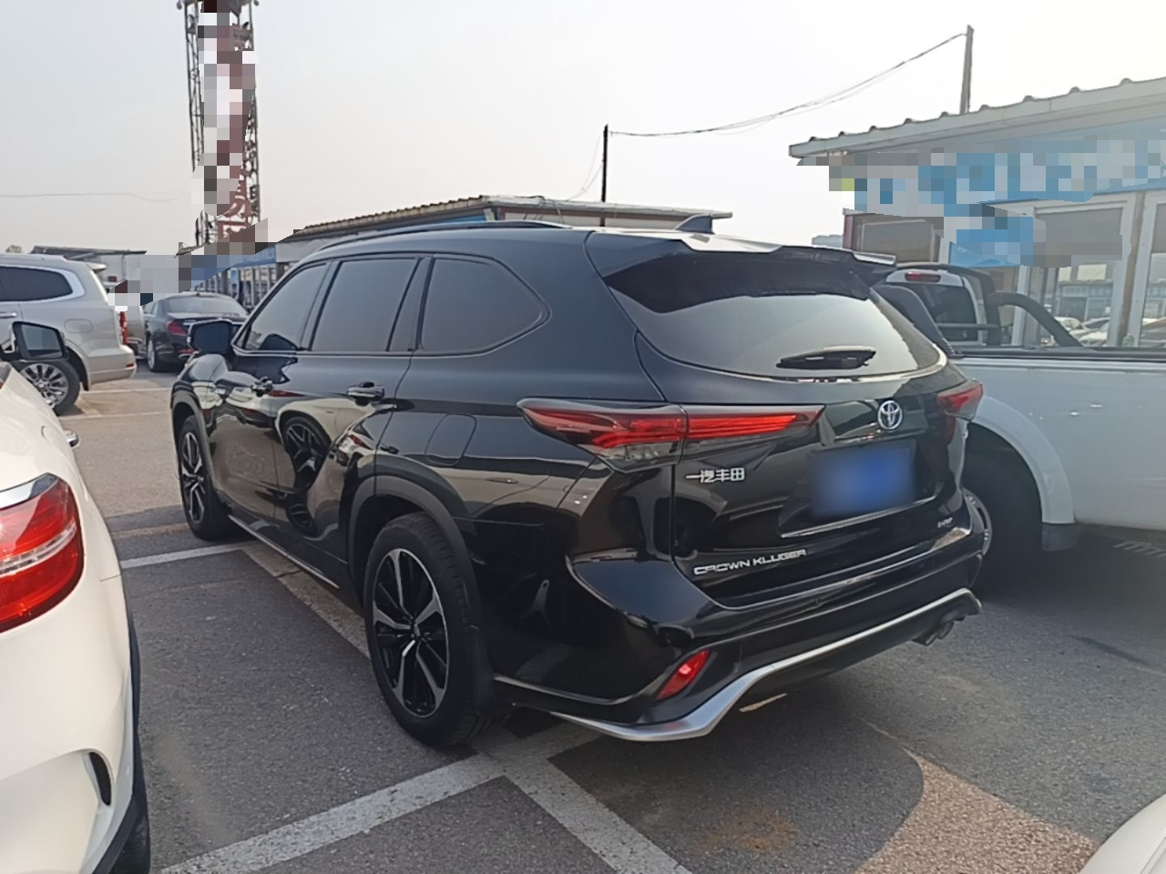 Crown 2023 2.5L HEV AWD Premium photo 4