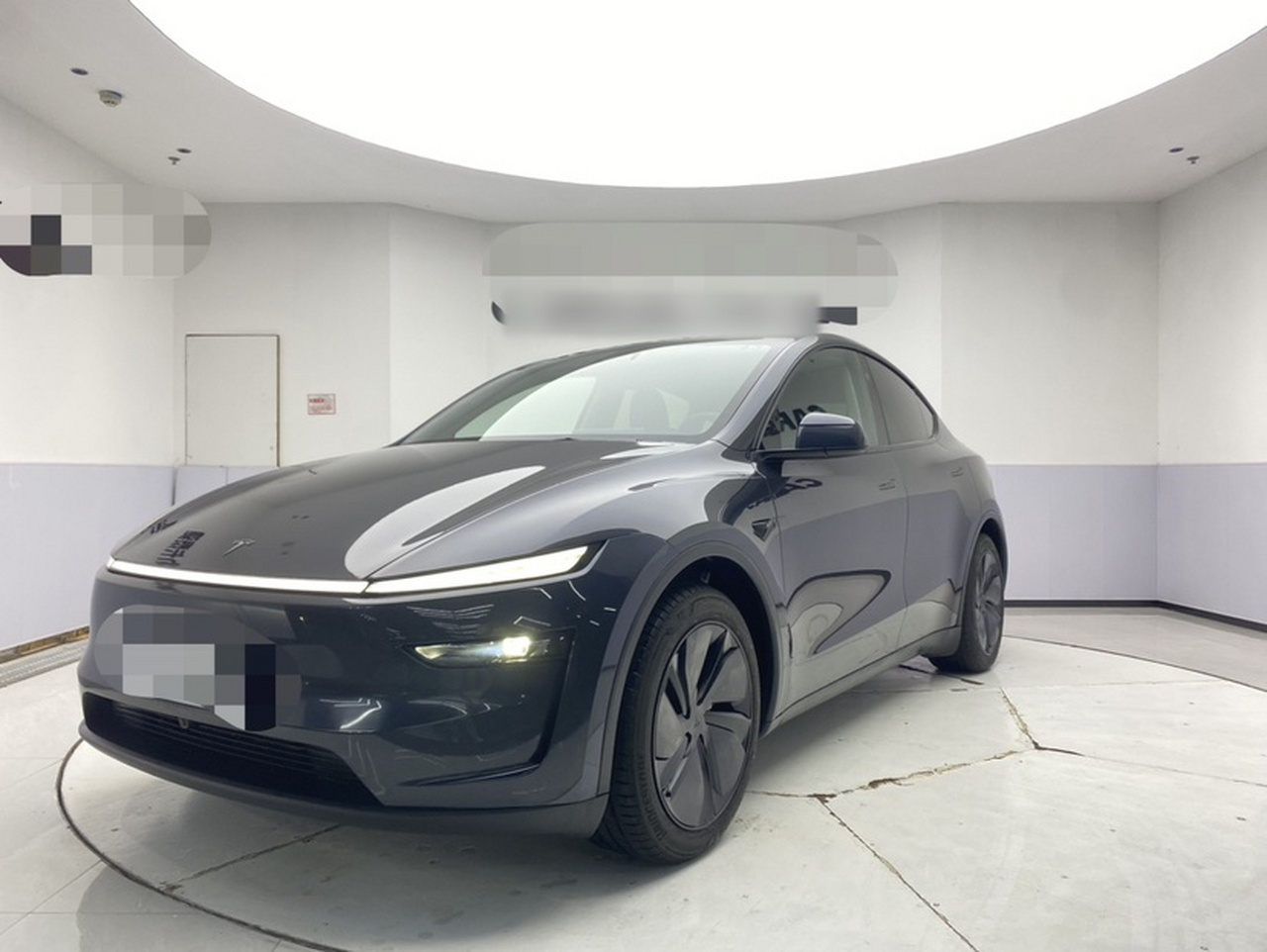 Model Y 2025 RWD Launch Edition