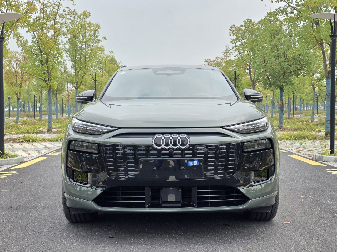 Q6L e-tron 2026 Pilot photo 2