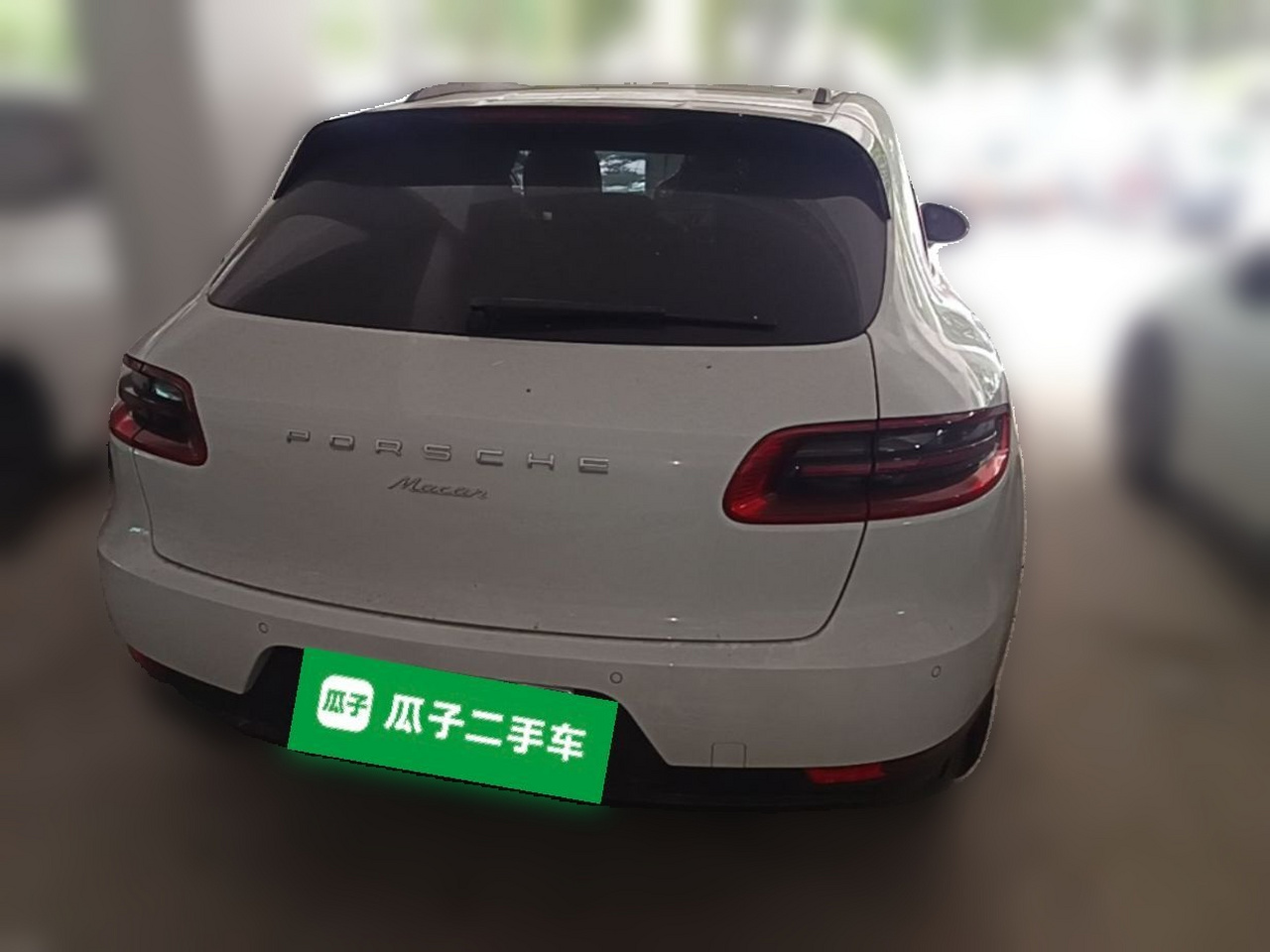 2017 Macan 2.0T photo 5