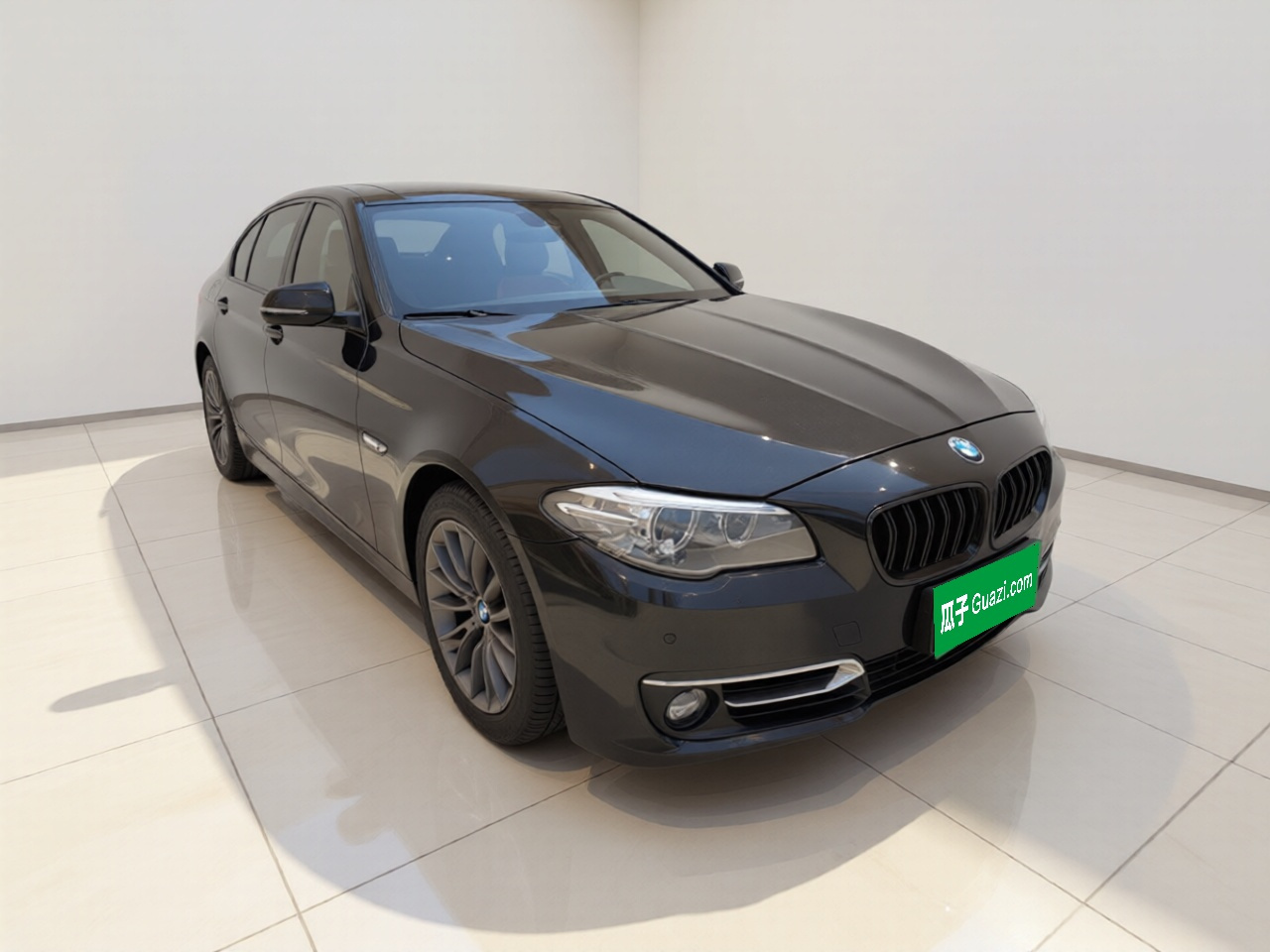 5 Series 2014 525Li Luxury Design Package photo 3