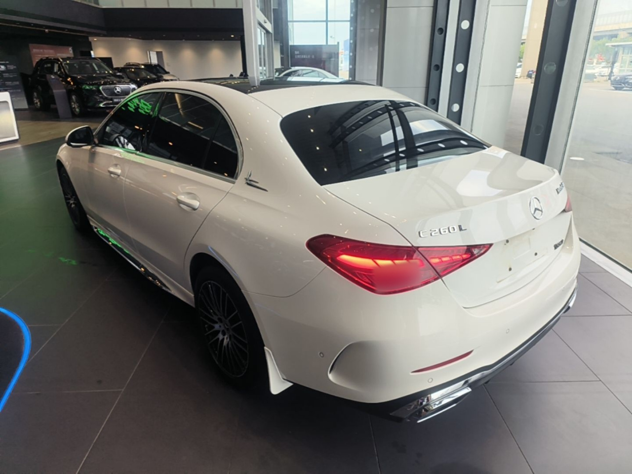 C-Class 2025 Facelift C 260 L Sport photo 4