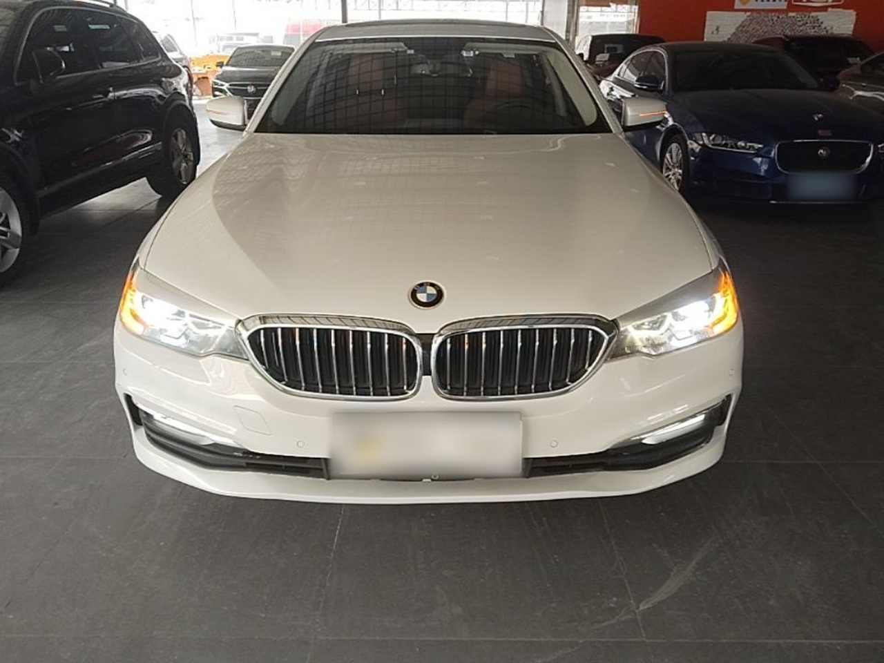 5 Series 2018 528Li Special photo 2