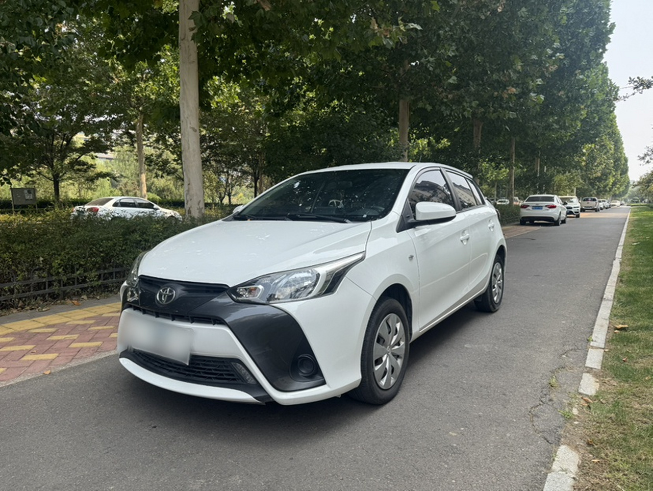 YARiS L 2021 1.5L CVT Leading photo 3