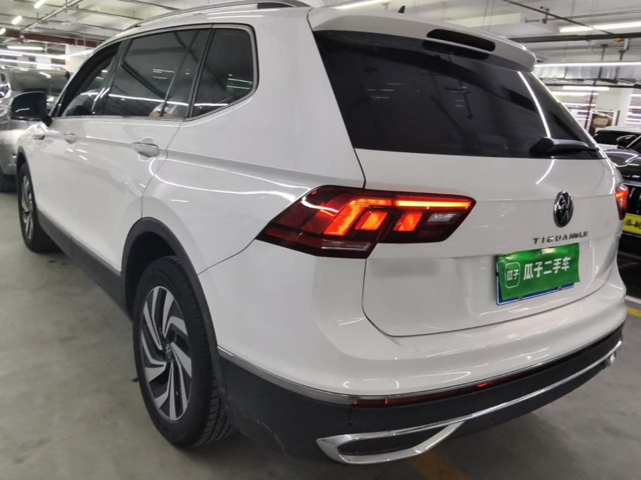Tiguan L 2022 330TSI AT RWD Smart photo 4