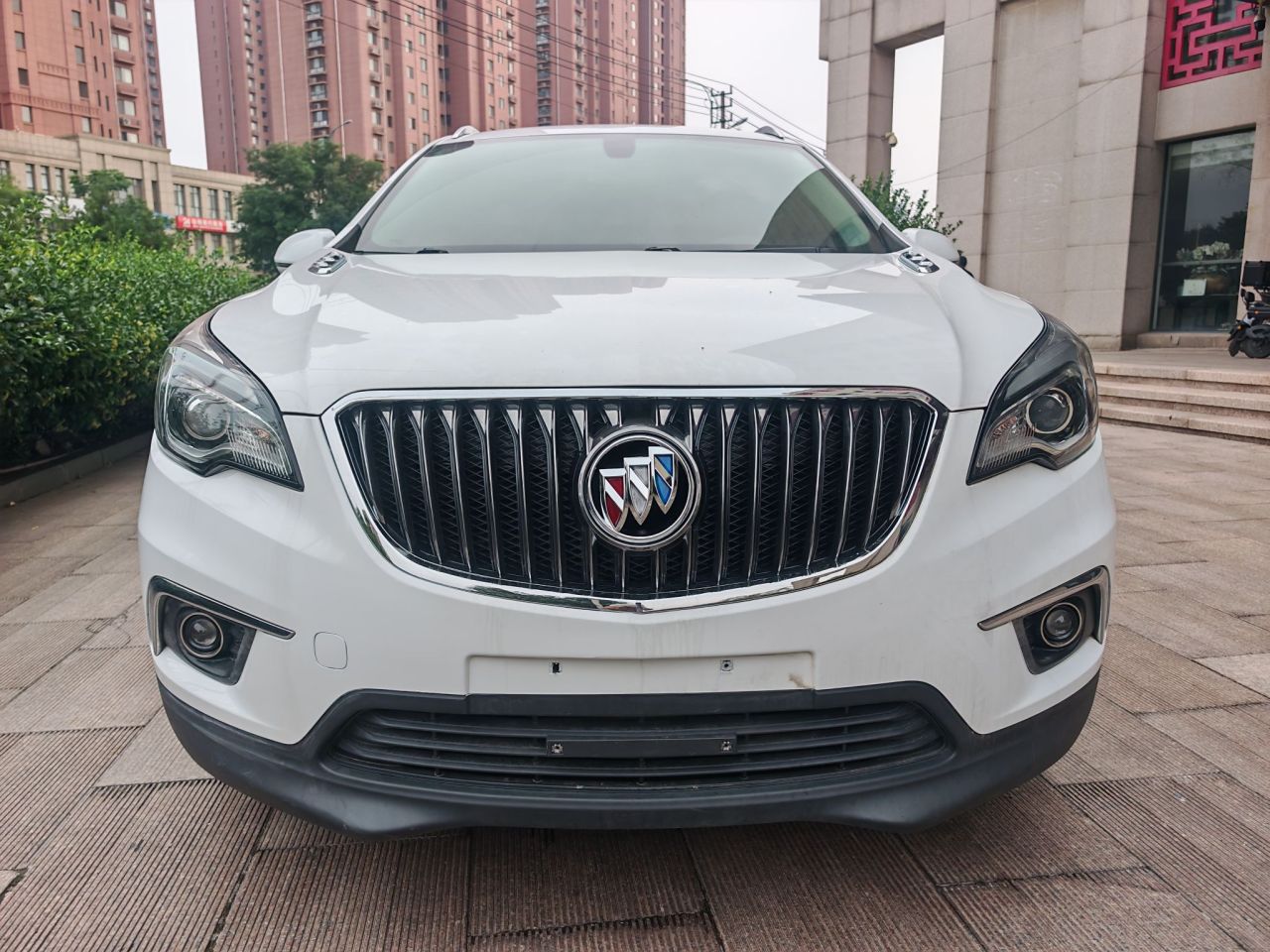 Envision 2016 20T RWD Leading photo 3