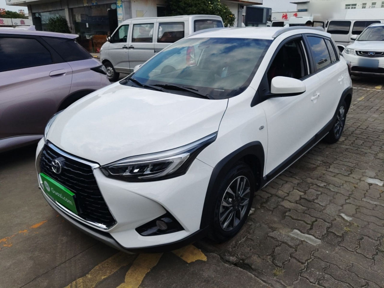 YARiS L 2022 X 1.5L CVT Luxury PLUS