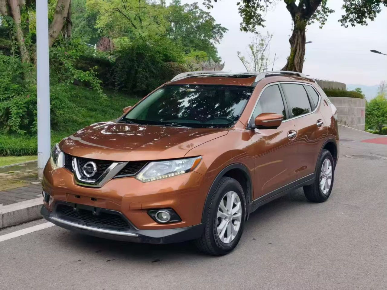 X-Trail 2014 2.5L CVT Luxury 4WD