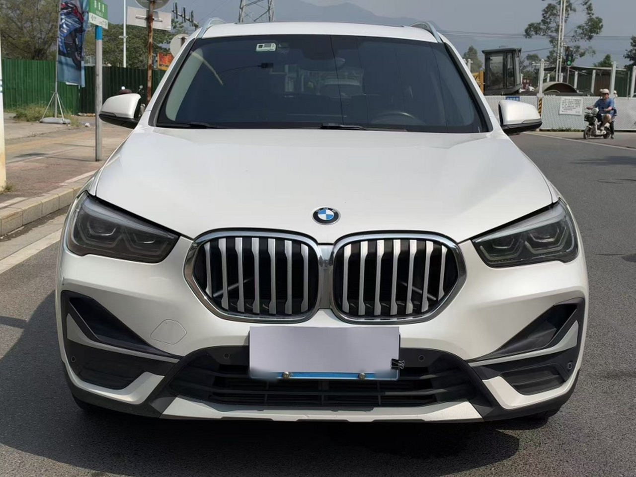 X1 2020 xDrive25Li Exclusive photo 5