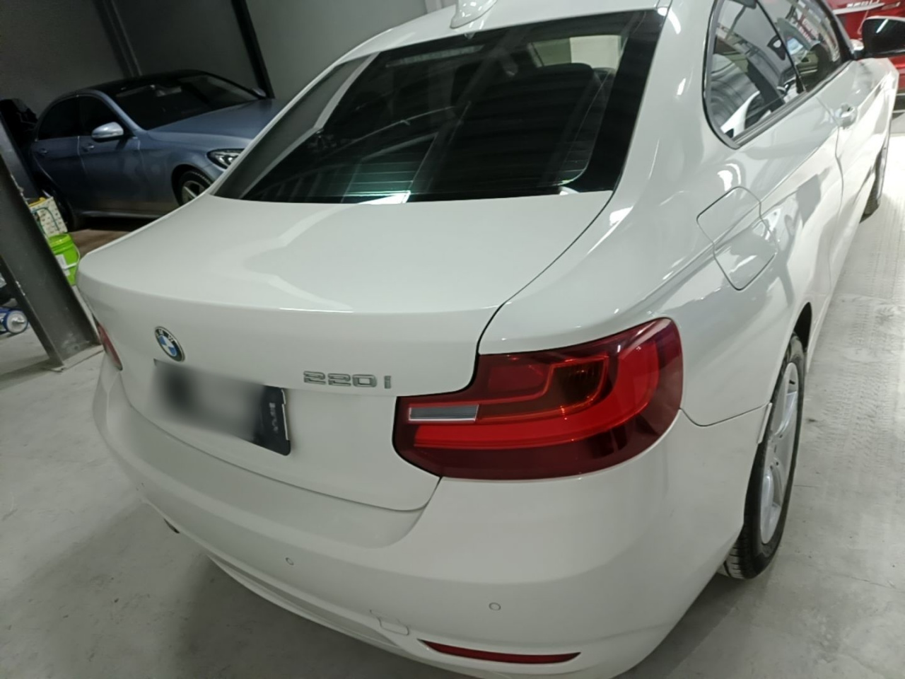 2 Series Imported 2014 220i Leading photo 5