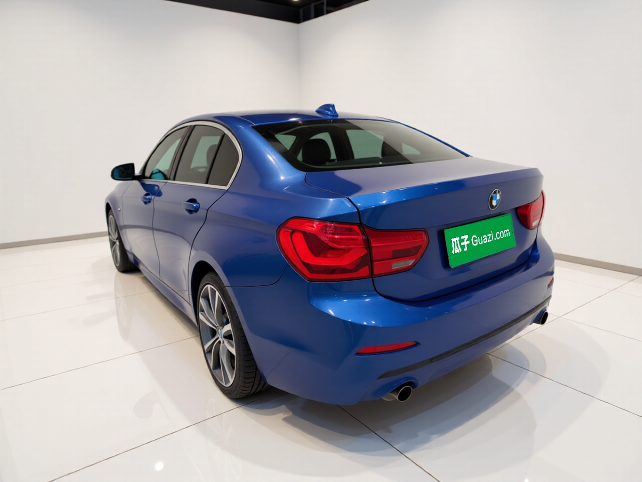 1 Series 2017 120i Design Package photo 4