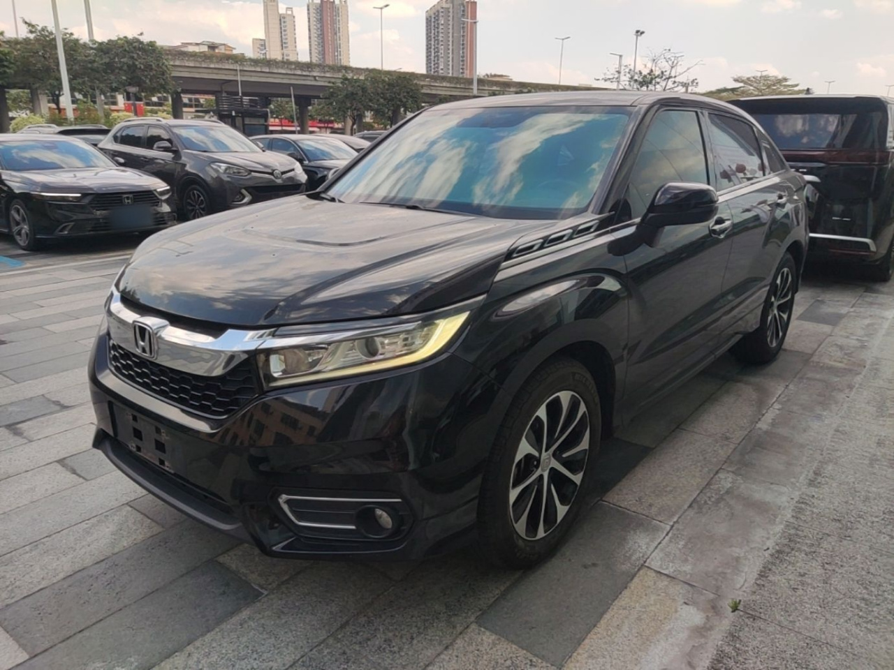 Avancier 2017 240TURBO RWD Luxury