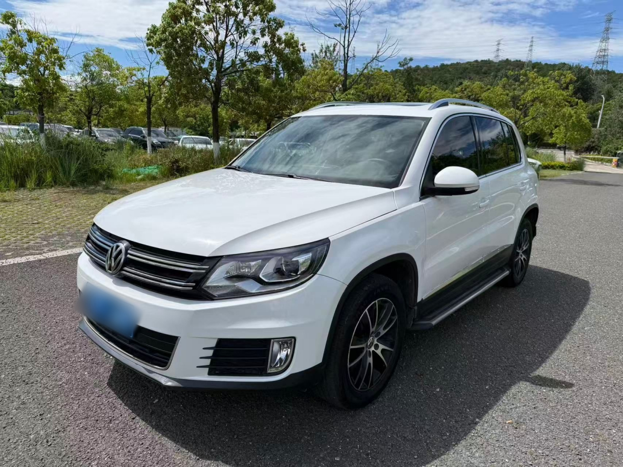 Tiguan 2015 1.8TSI AT RWD Luxury