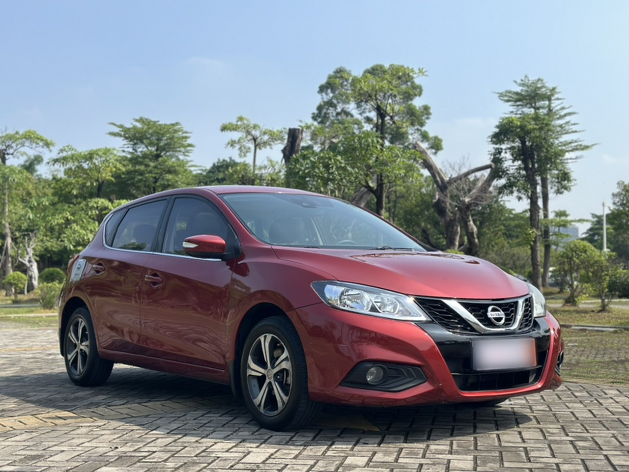 Tiida 2016 1.6L CVT photo 4