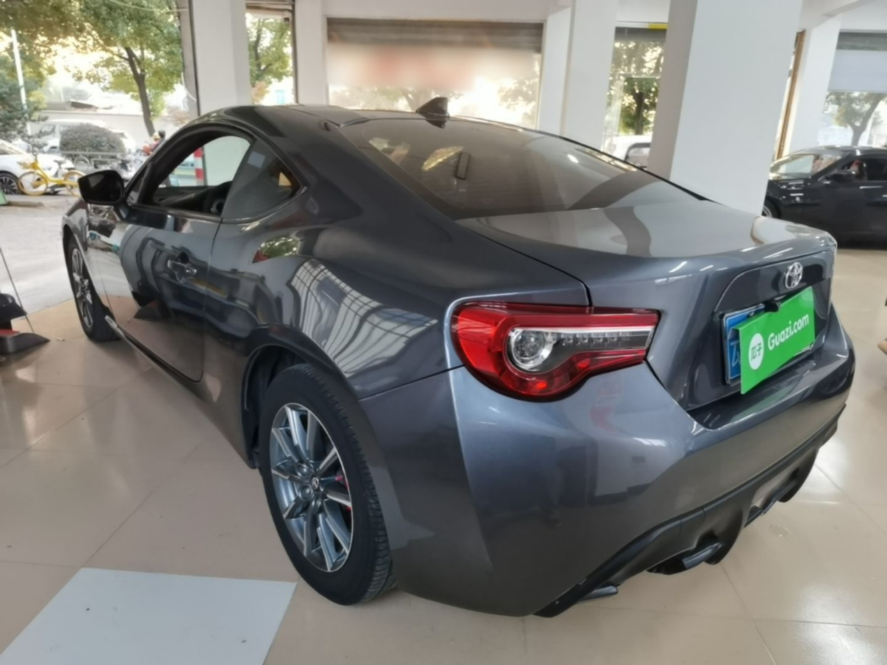 86 2019 2.0L AT Luxury photo 4