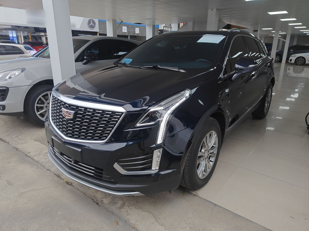 XT5 2021 28T Luxury