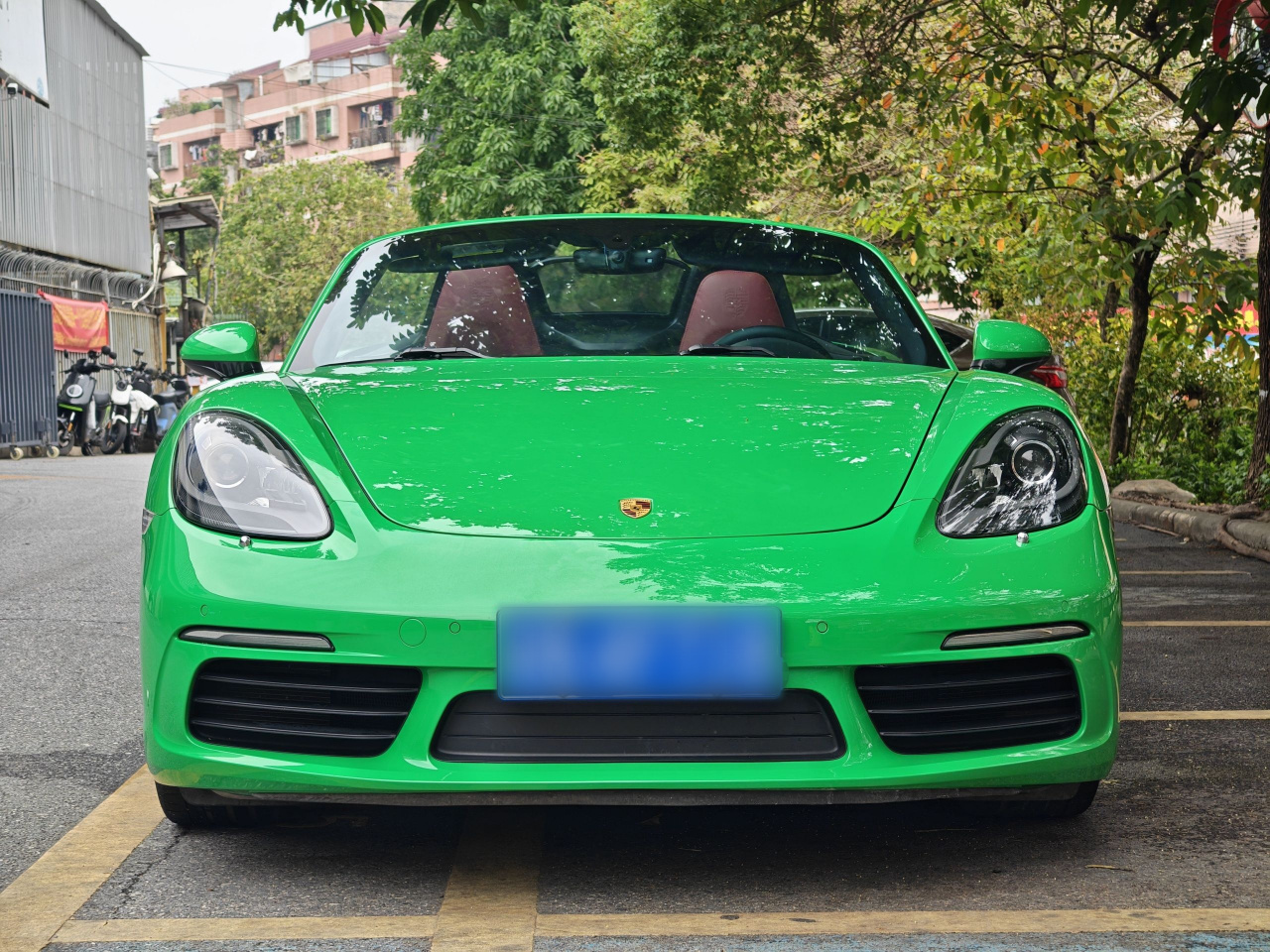 718 2022 Boxster 2.0T photo 2